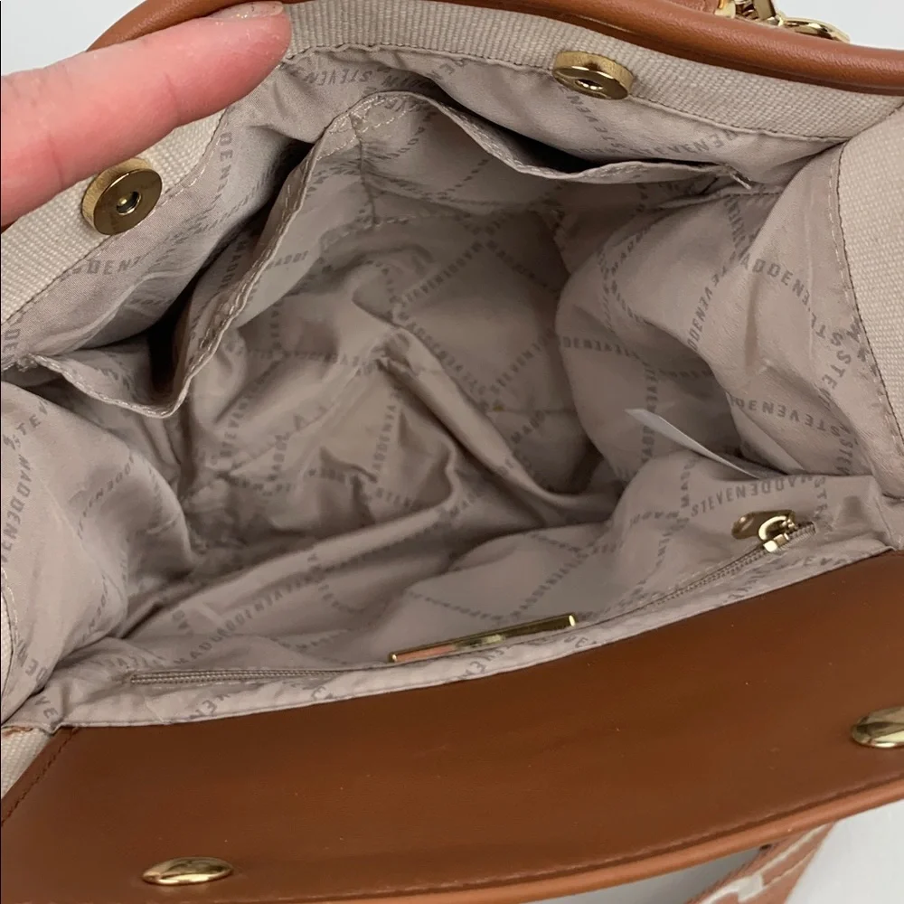 Steve Madden Tan Cream Canvas tote crossbody Bag Gold logo Lined pockets